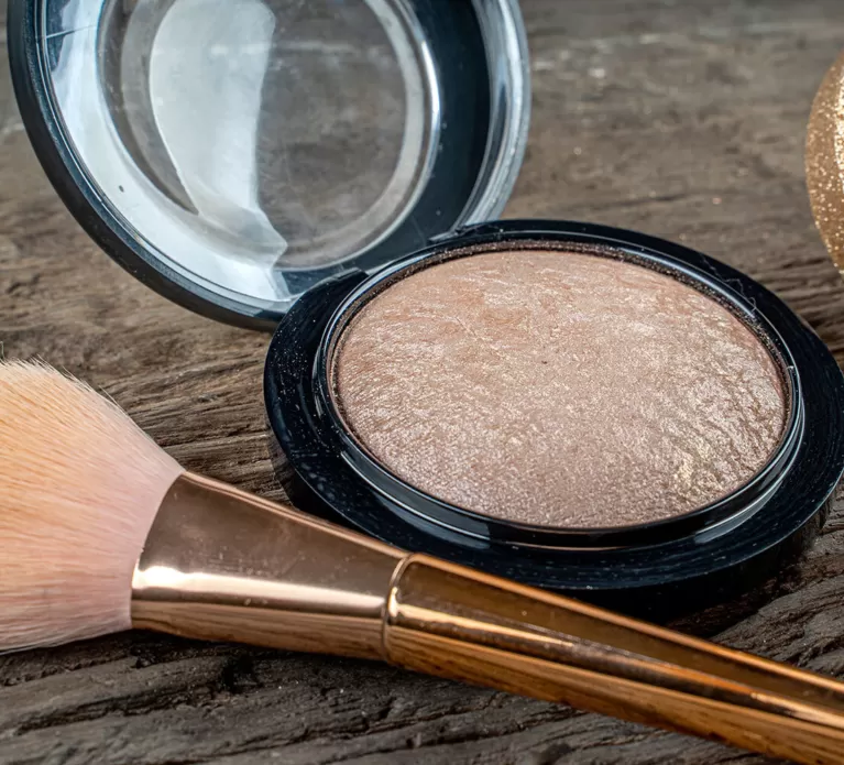 Bronzer highlighter teaser