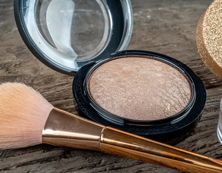 Bronzer highlighter teaser