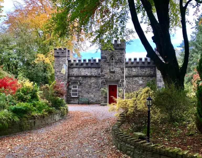 Schloss Teaser