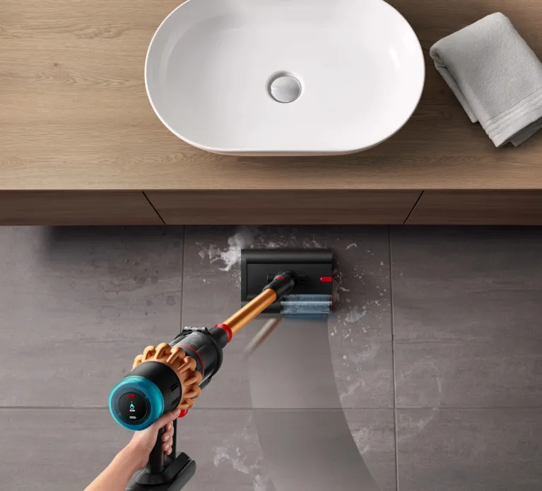 SV53 A BLKBCOBLKBCO 072 RGB In Use Bathroom Clean Tiled Floor Clean Sweep WRH A0 MIX