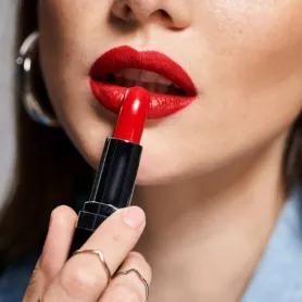 Weisse zaehne marionnaud lippenstift