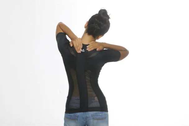 Postershirt Backandneckpain Black 0002