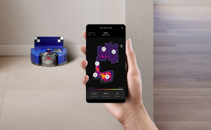 Images_Dyson_360-Vis-Nav_Lifestyle_01